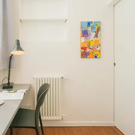 Apartment Volta Square With Terrace By Rent *